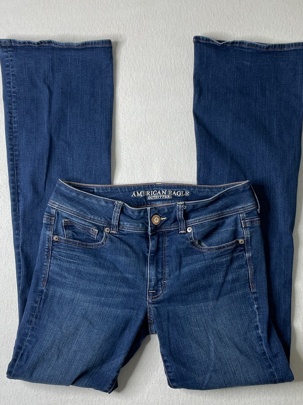 American Eagle Jeans Size 8 Long Low Rise Bootcut Medium Wash Denim Indie Party